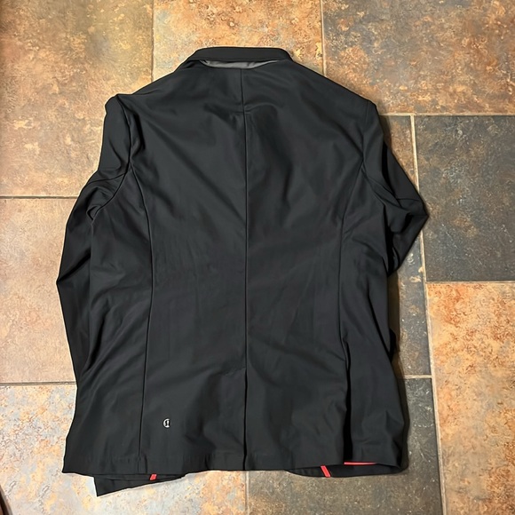 Lululemon athletic blazer Size Medium- Excellent - Picture 5 of 6